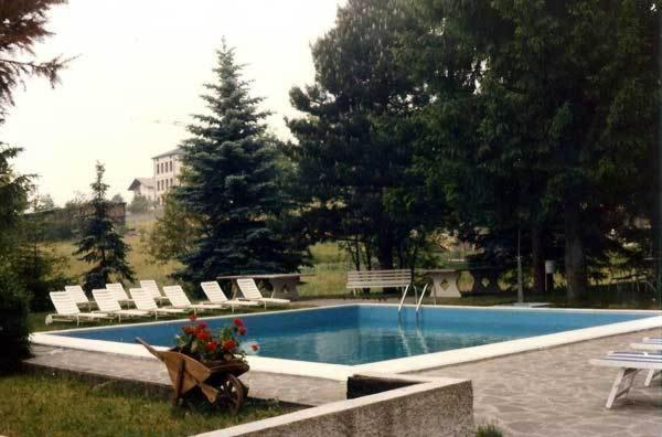 Hotel Due Pini Baselga di Pinè Exterior foto